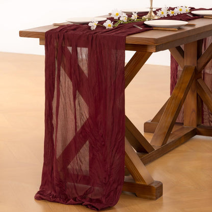 120" Long Luxurious Emerald Green Velvet Table Runner - 20" x 120" Wrinkle-Resistant Decor for Weddings, Banquets, and Thanksgiving